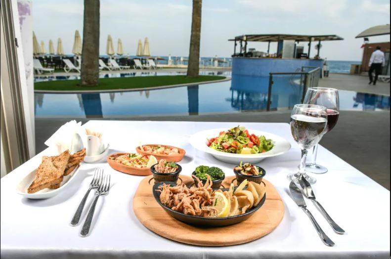 Mimoza Beachfront Hotel & Restaurant Famagusta (Northern Cyprus) Eksteriør billede
