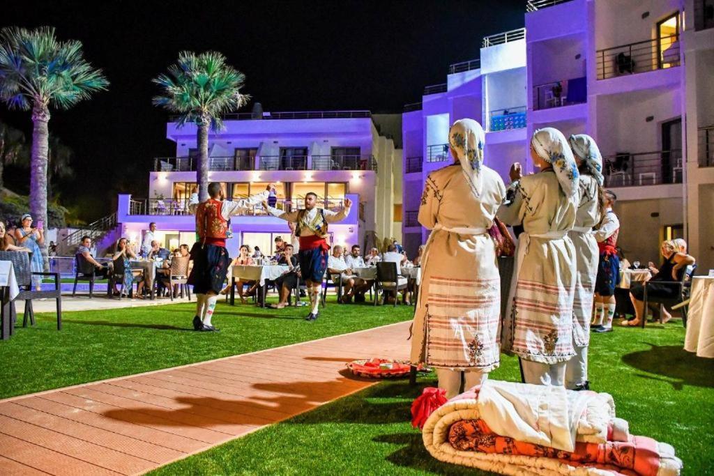 Mimoza Beachfront Hotel & Restaurant Famagusta (Northern Cyprus) Eksteriør billede